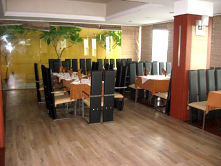 Infiniti Hotel Indore Restaurant