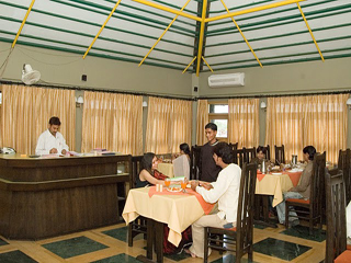 Palash Heritage Resort Indore Restaurant